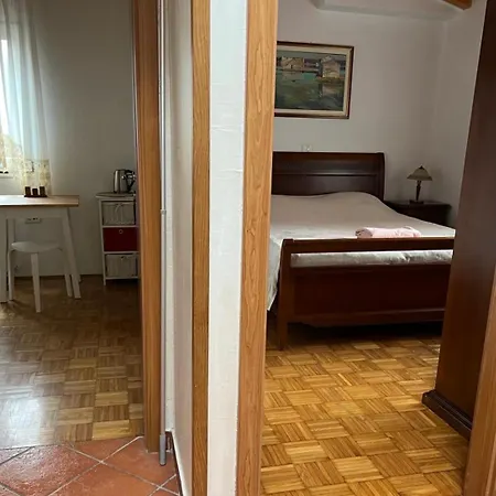 Artwoodresidence דירה *