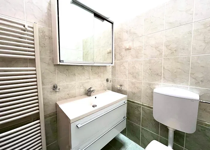 Artwoodresidence Apartment